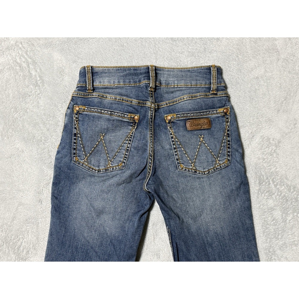 Wrangler Jeans Womens 26x30.5 Blue Bootcut Medium Wash Western Denim
